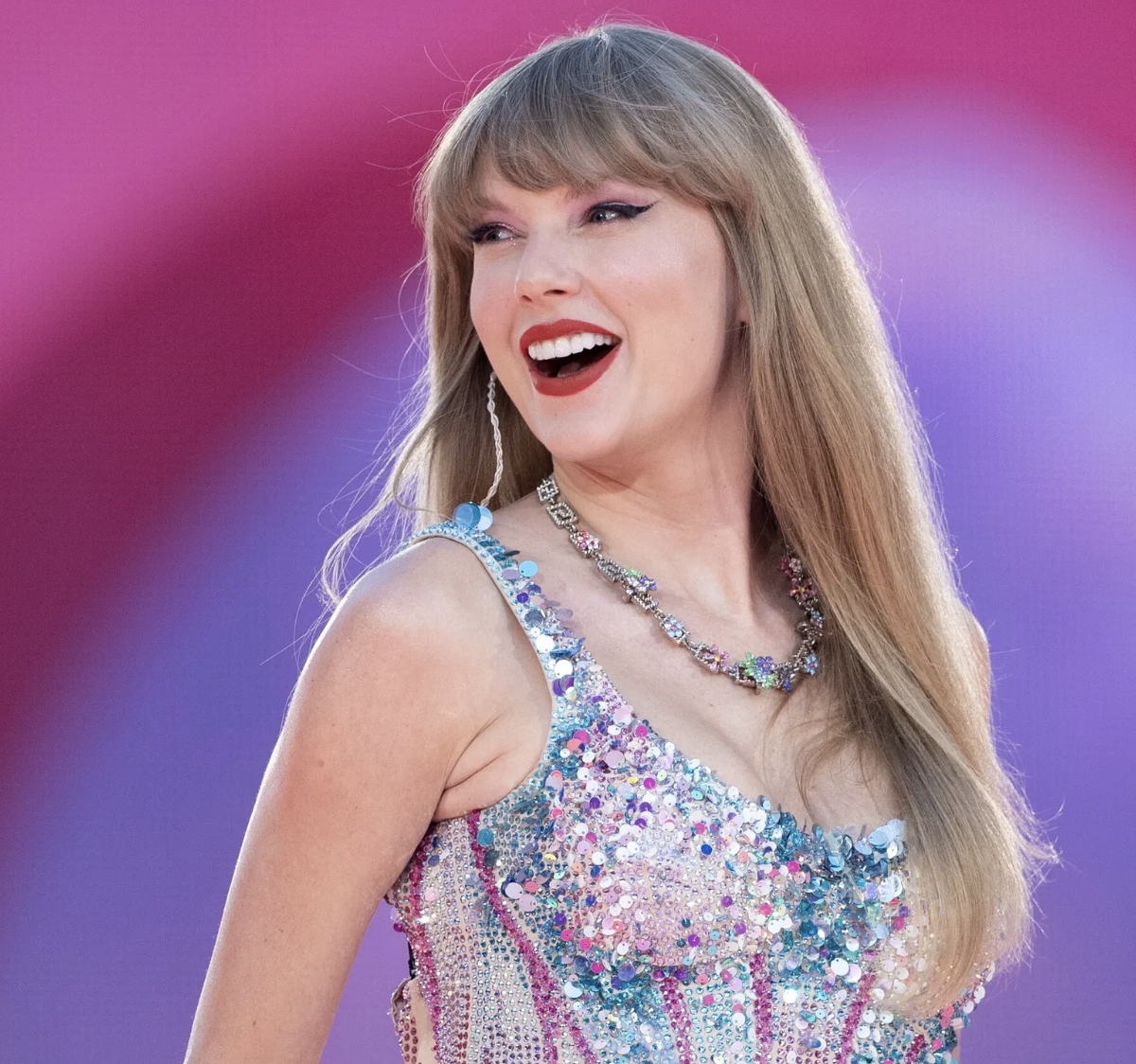 Taylor Swift in sparkly outfit